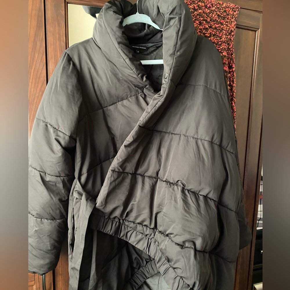 Universal Standard Kanda puffer coat in black - XS (10-12)